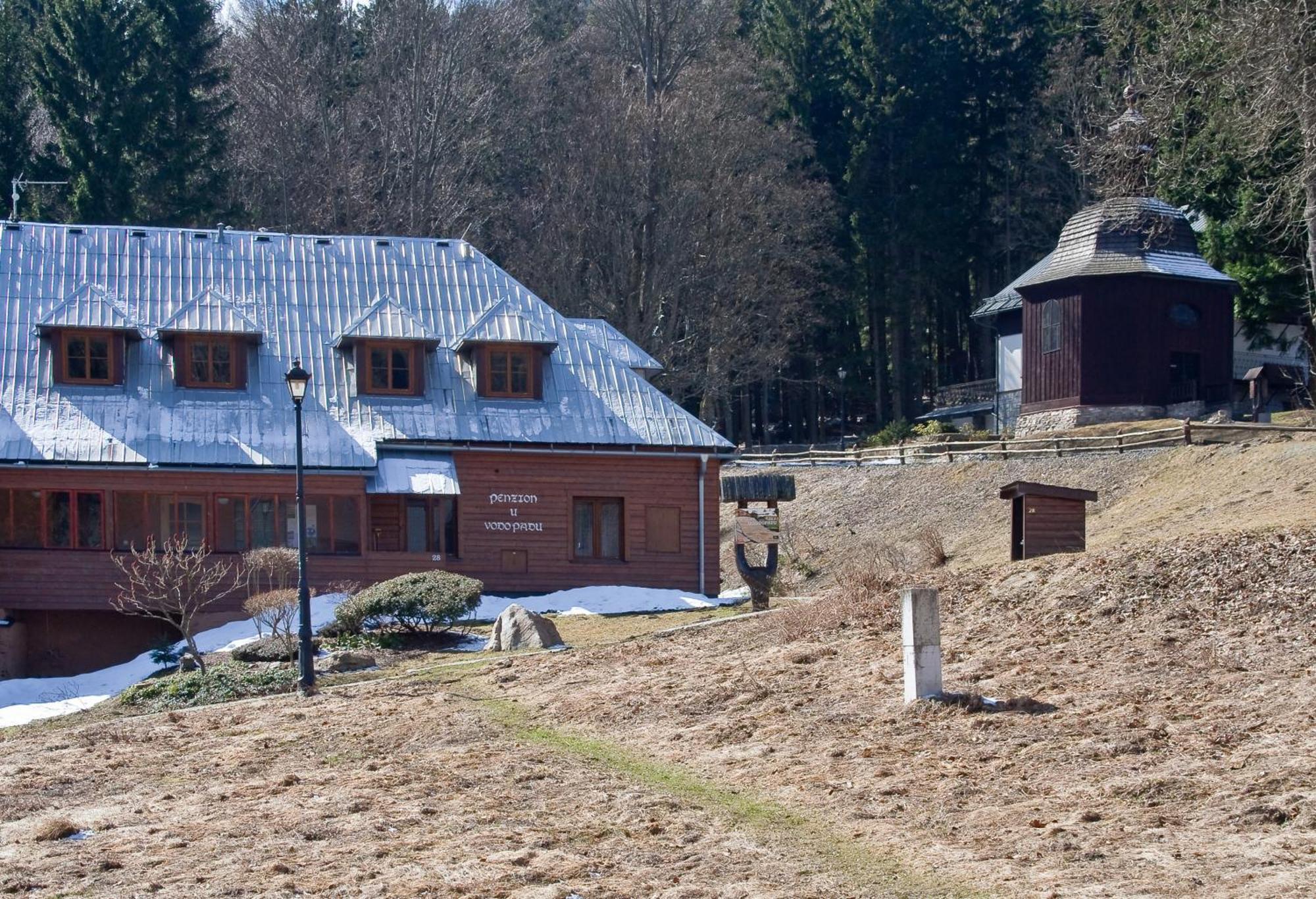 Penzion U Vodopadu Karlova Studanka Exterior photo